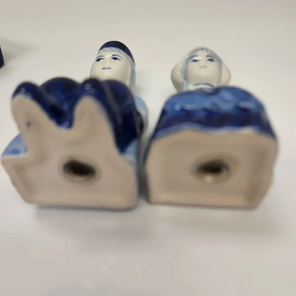 Vtg Delft Blue Dutch Handpainted Girl & Boy in 6